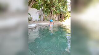 Notmeggii Small Tits Blonde Teen Sexy Dance In The Pool With Blue Bikini OnlyFans Video