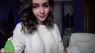 Pretty Brunette Camgirl Slapping Her Thick Butt And Shows Her Tits Pussy Grinding Video