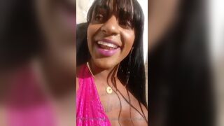Famosinharenatin Horny Lady Boy Play With Her Big Black Cock At Outdoor Onlyfans Video
