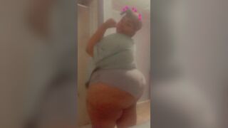 Thick Ebony Slut With Huge Booty In Mirror Video