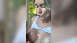 Lilika Teixeira Blonde Milf Having Fun With A Pretty Lesbian OnlyFans Video