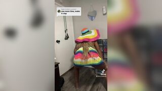 Ms..Butterfly Ebony Tiktoker Twerks Her Booty on Cam Video