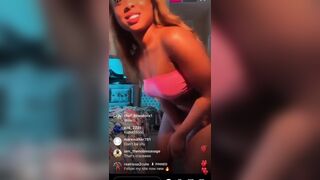 Red Head Ebony Jiggles Her Bouncy Booty in Live Video