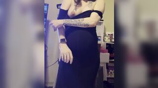 Naughty Pregnant Mom Gets Naked And Milking Leaked Video