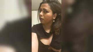 Thick Indian Slut Teasing And Exposing Her Tits Video