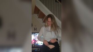 Blonde Hoe Rubs Her Wet Pussy While Wearing Pants Video