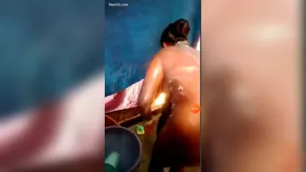 I secretly filmed the neighbor’s wife bathing naked
 Indian Video