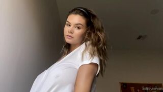 Ashley Tervort Leaked Tits Bounce In Transparent White Tee