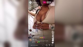 Zmeenaorr Nude Instagram Live Lesbians Teasing Only fans Porn Video 1