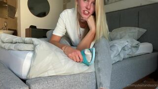 Emmysfeetandsocks Blonde Chick Takes Off Her Stinky Sock And Shows Her Sexy Feets Video