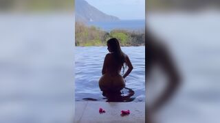 Demi Rose Mawby Nude Boobs Bikini Pool Bounce Onlyfans Video Leaked