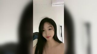 Asian Cute Babe Hot Dance While Solo In Room Video