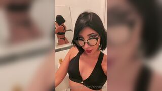 Anna Beggion Slim Nerdy Chick Gets Naked And Spread Her Legs To Finger Her Pussy In Bathroom Onlyfans Video