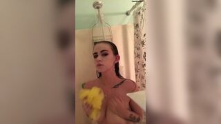 Gorgeous nice young with great titties showering