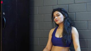 Indian Chick With Big Booty Hot Photoshoot Video