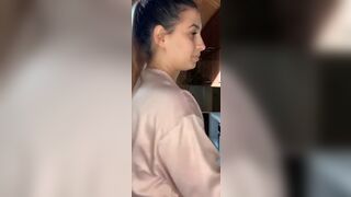 Gorgeous amazing side boob while cooking