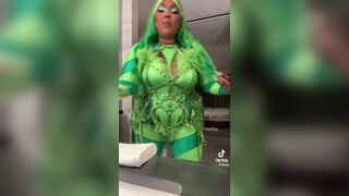 Lizzo Twerks Her Booty While Wearing Cosplay Video