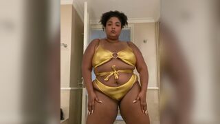 Lizzo BBW Ebony Dancing While Wearing New Lingerie Video