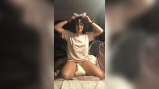 Gorgeous thick spanish girl teasing on periscope
