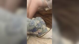 Gorgeous dude fingers girlfriend and gets a blowjob at the end on periscope