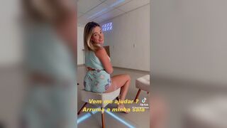 Danicoelhinhaa Showing off her Big Booty Cheeks Tiktok Video
