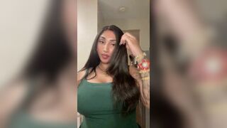Desi Girl With Huge Tits Bouncing And Dancing Leaked Video