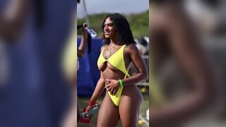 Hot Ebony Babe Wearing Bikini Twerking Her Big Ass Outdoor Video
