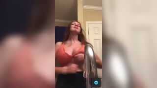 Cute Girlfriend Shows Her Heavy Boobs Leaked Video