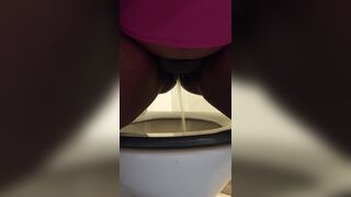Busty Ebony Exposed Her Pussy While Peeing Video