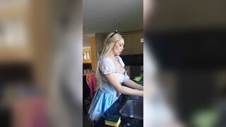Jasminejamesxx1 Nasty Beauty Cleaning Kitchen While Playing With Tits OnlyFans Video