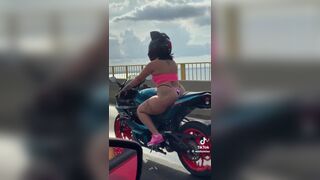 Miaumiaucaralho Tattooed Asian Chick Slaps Her Booty Cheeks While Riding a Bike Video