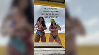 Miaumiaucaralho and Her Friend Sexy Dance in Bikini Video