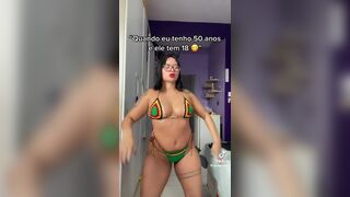 Miaumiaucaralho Naughty Asian Dancing in Bikini Tiktok Video