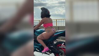 Miaumiaucaralho Slaps her Booty Cheeks While Riding a Bike Video