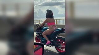 Miaumiaucaralho Slaps her Booty Cheeks While Riding a Bike Video