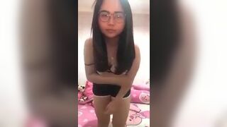 Inayah nerdy Teen With Bouncy Tits Strip Teaseing on Cam Video