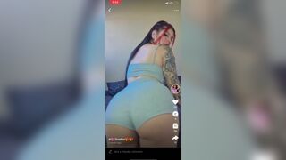 Sophia Amazing Girl Love to Showing Off Her Booty Cheeks on Cam Video
