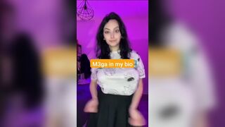 Cutie Sexy Dance While Shaking Boobs Video