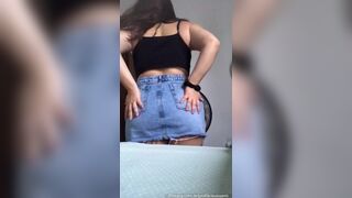 Eusaami Fat Babe Strip Teasing on Cam Video