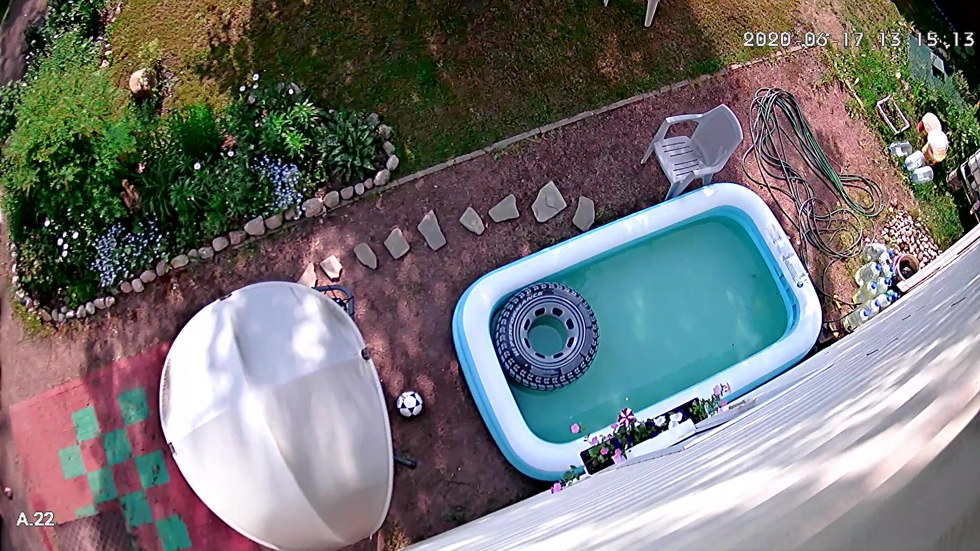 Security Pool - Security camera catches couple having porn in pool