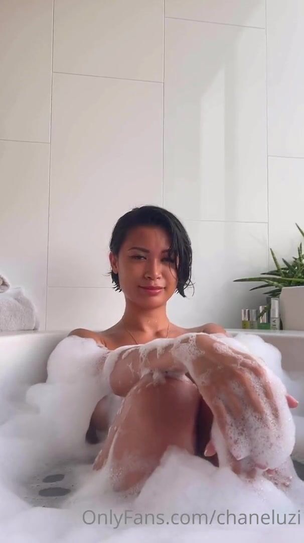 Asian Bubble Bath Nude - Chanel Uzi Naked Bubble Bath Leaked Video