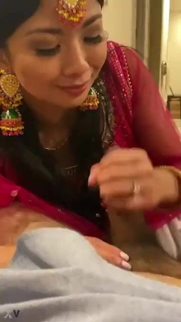 NRI Punjabi girl sucked boyfriend's cock on the occasion of marriage Indian  Video - ViralPornhub.com