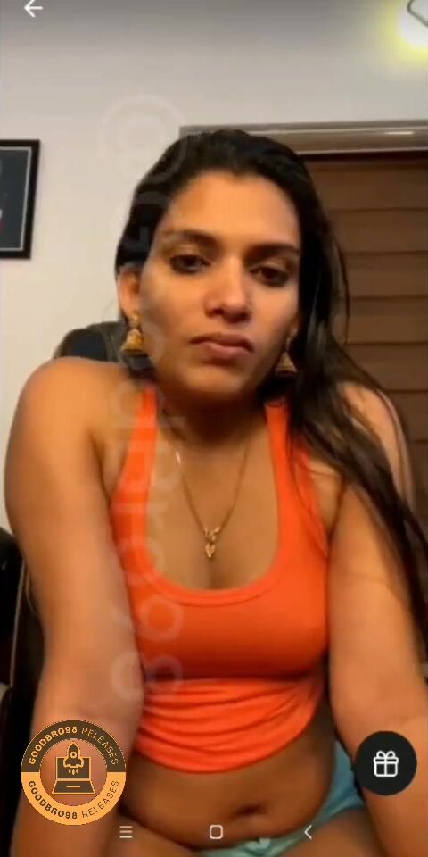 Resmi R Nair Tango Live Slowly Showing Horny Big Titties And Huge Booty  Video Leaked - ViralPornhub.com