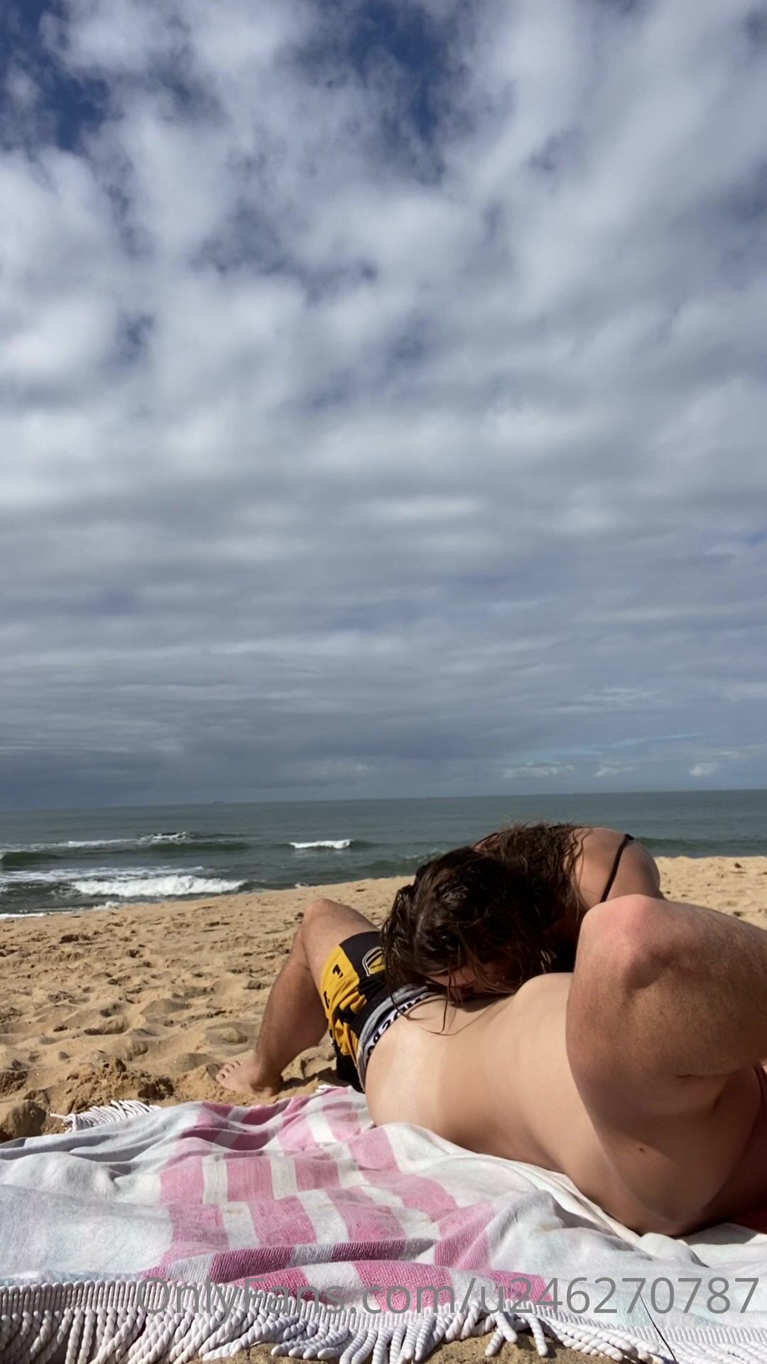 Steph Kate Public Beach Sucking Dick Of A Stranger And Getting Fucked Hard Till He Cum Onlyfans Leaked Video picture